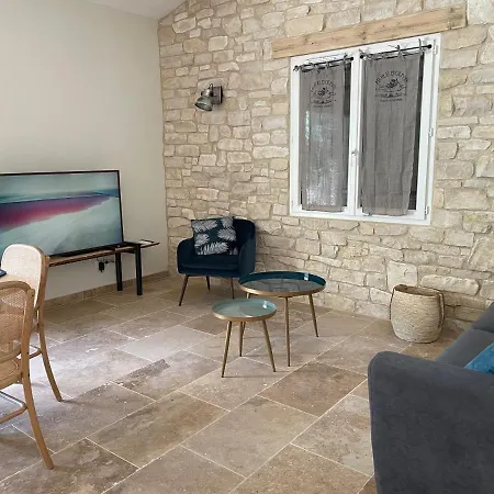Mas La Cheneraie - Au Calme, A 10 Mn Du Centre A Pied 3* Lourmarin