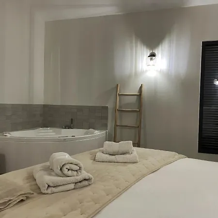 Mas La Cheneraie - Au Calme, A 10 Mn Du Centre A Pied 3*