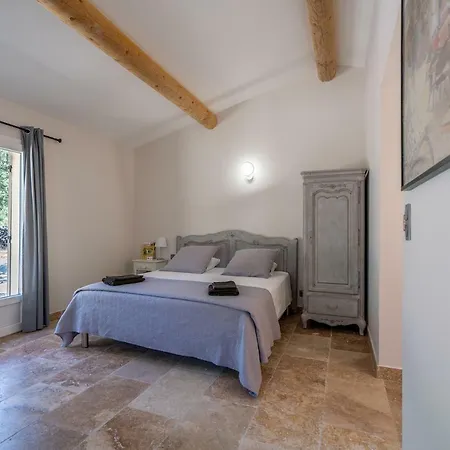Guest house Mas La Cheneraie - Au Calme, A 10 Mn Du Centre A Pied 3*