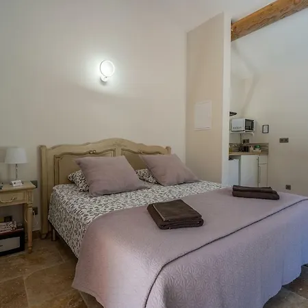 Guest house Mas La Cheneraie - Au Calme, A 10 Mn Du Centre A Pied 3*